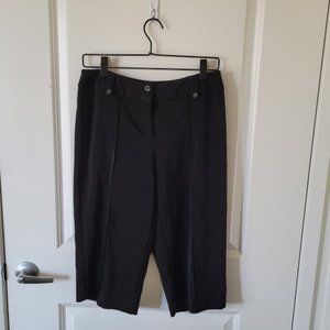 White House| Black Market Size 6 Women's shorts